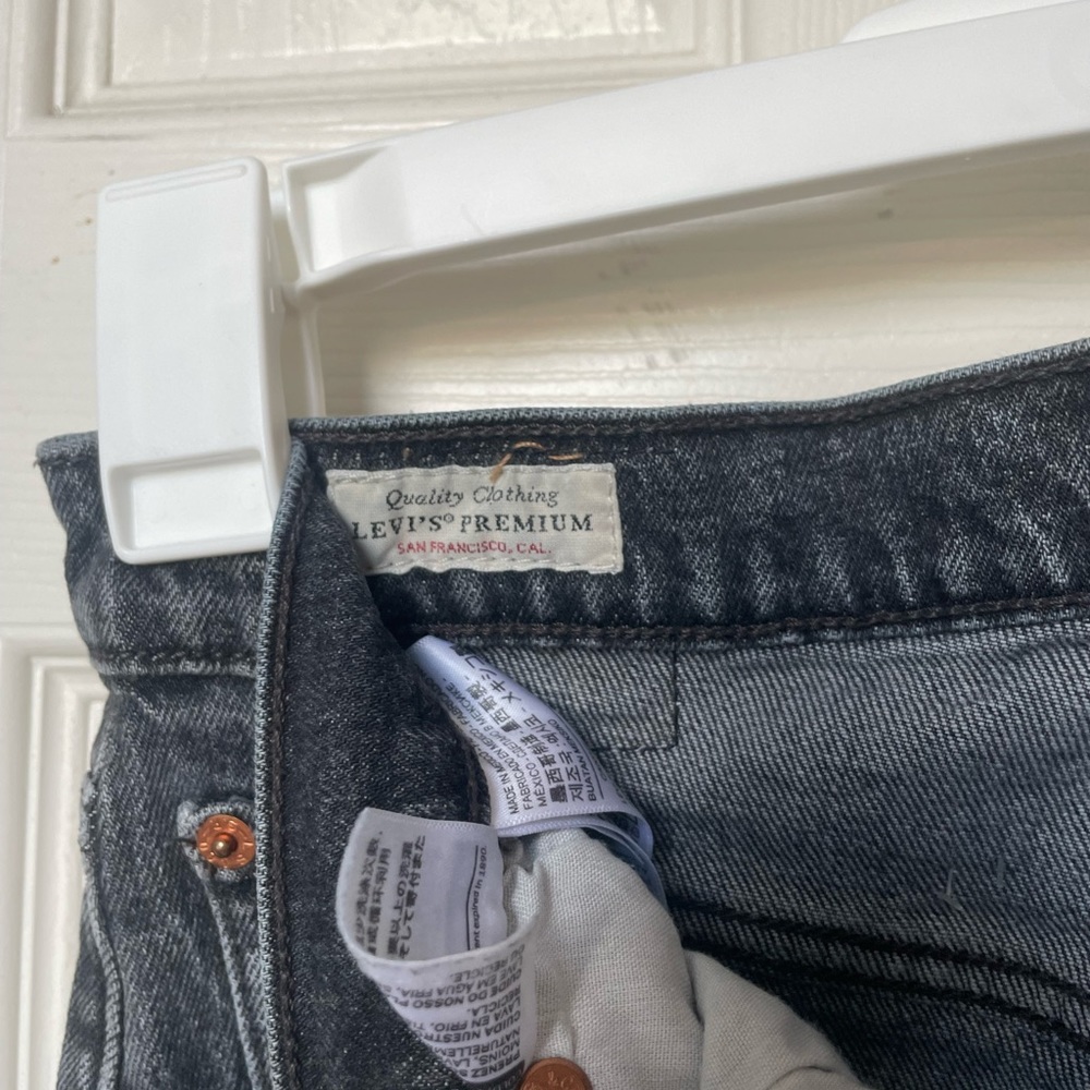 BLACK LEVIS DENIM - Picture 2 of 3